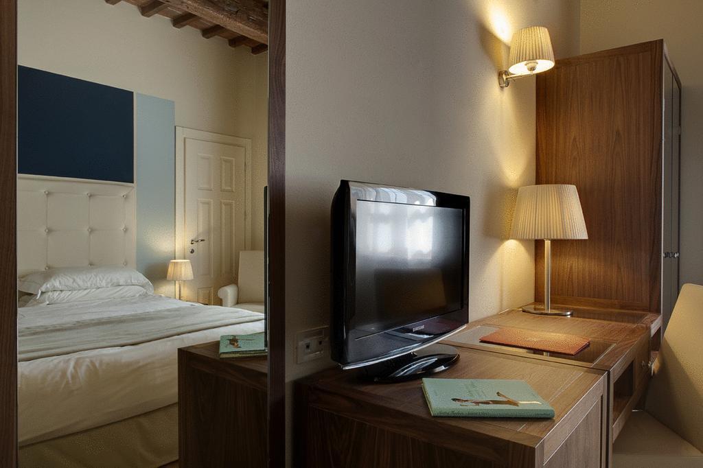 Hotel 500 Firenze Campi Bisenzio Bilik gambar
